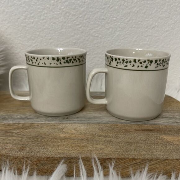 Snowman Mugs Set of 2 - Stoneware - Picture 4 of 7